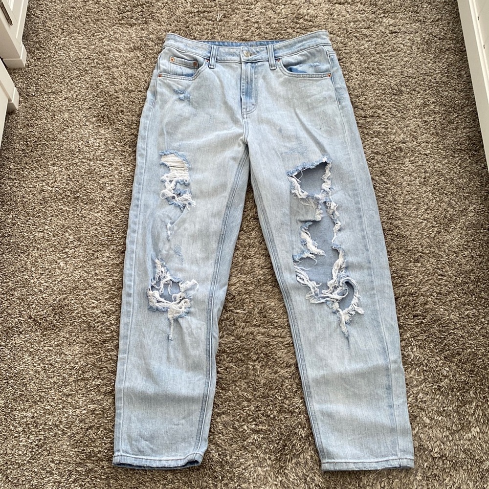 High waisted ripped mom jeans